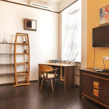 Saksaganskogo Apartment *