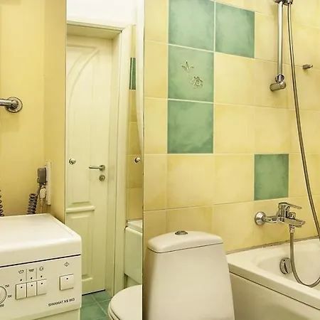 Saksaganskogo Apartment Kyiv